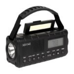 Radio d’urgence vert foncé, orange, rouge et noir avec lampe torche, lampe de travail et batterie externe